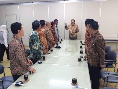 setengah-halaman-2-foto-1