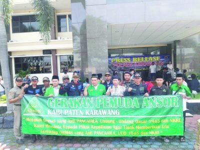 Jajaran Pimpinan Cabang Gerakan Pemuda Ansor (GP Ansor) Kabupaten Karawang, meminta Polres Karawang untuk tidak memberi ruang pada gerakan Hizbut Tahrir Indonesia (HTI) di Kabupaten Karawang