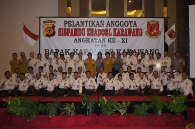 Berita Karawang - Berita Harian Karawang, Spirirt Jawa Barat, Kapolres dan Bupati Lantik 41 Relawan Zhadoel