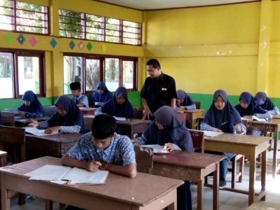 MTSN 1 Cilamaya Kecamatan Cilamaya Wetan Kabupaten Karawang menggelar ujian madrasah selama empat hari