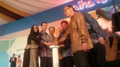 Suasana perayaan lima juta unit produksi PT Astra Daihatsu Motor di Kawasan Industri Suryacipta, Karawang Timur, Jawa Barat, Senin (1042017).