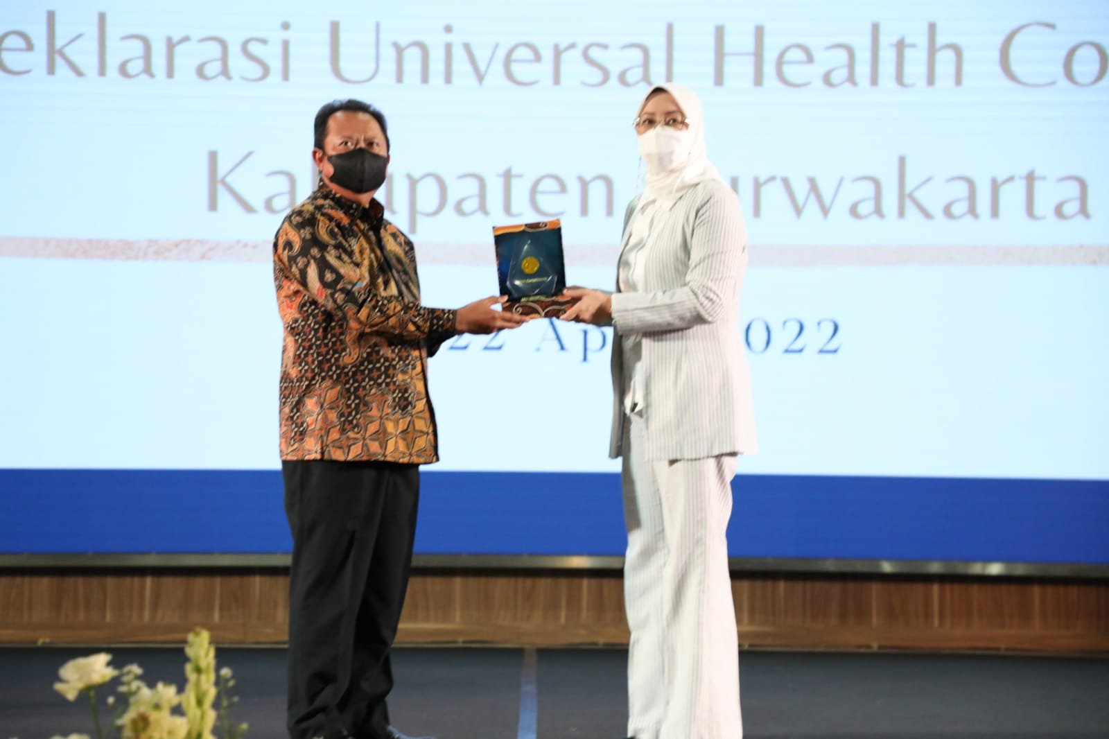 Menuju Universal Health Coverage, Pemkab Purwakarta Permudah Akses ...